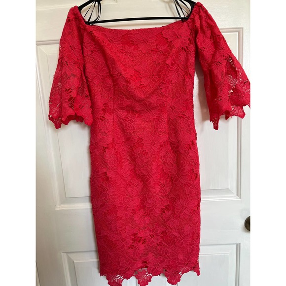 Vince Camuto Coral Lace Overlay Body Con Off Shoulder Dress Size 2 - Picture 1 of 14